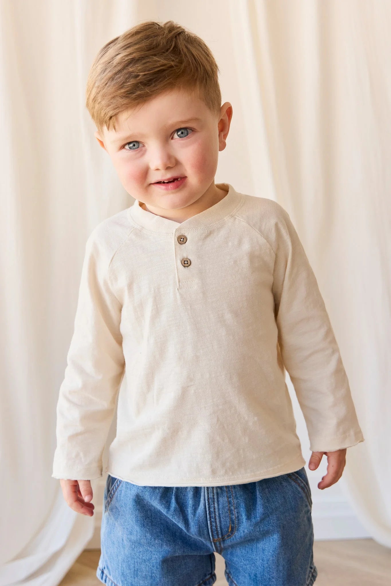 lewis long sleeve tee