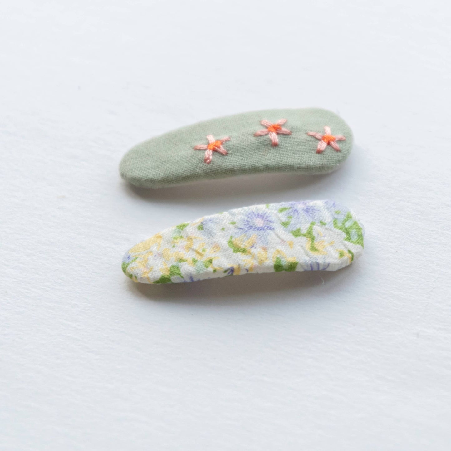 embroidered hair snap clips - sage and flower