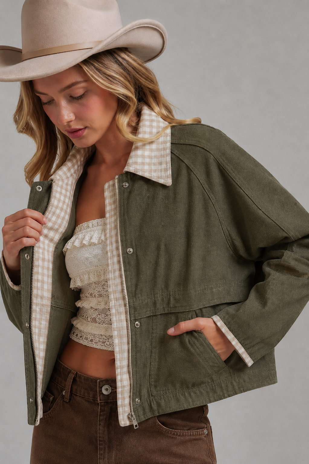 twill fall jacket with gingham collar