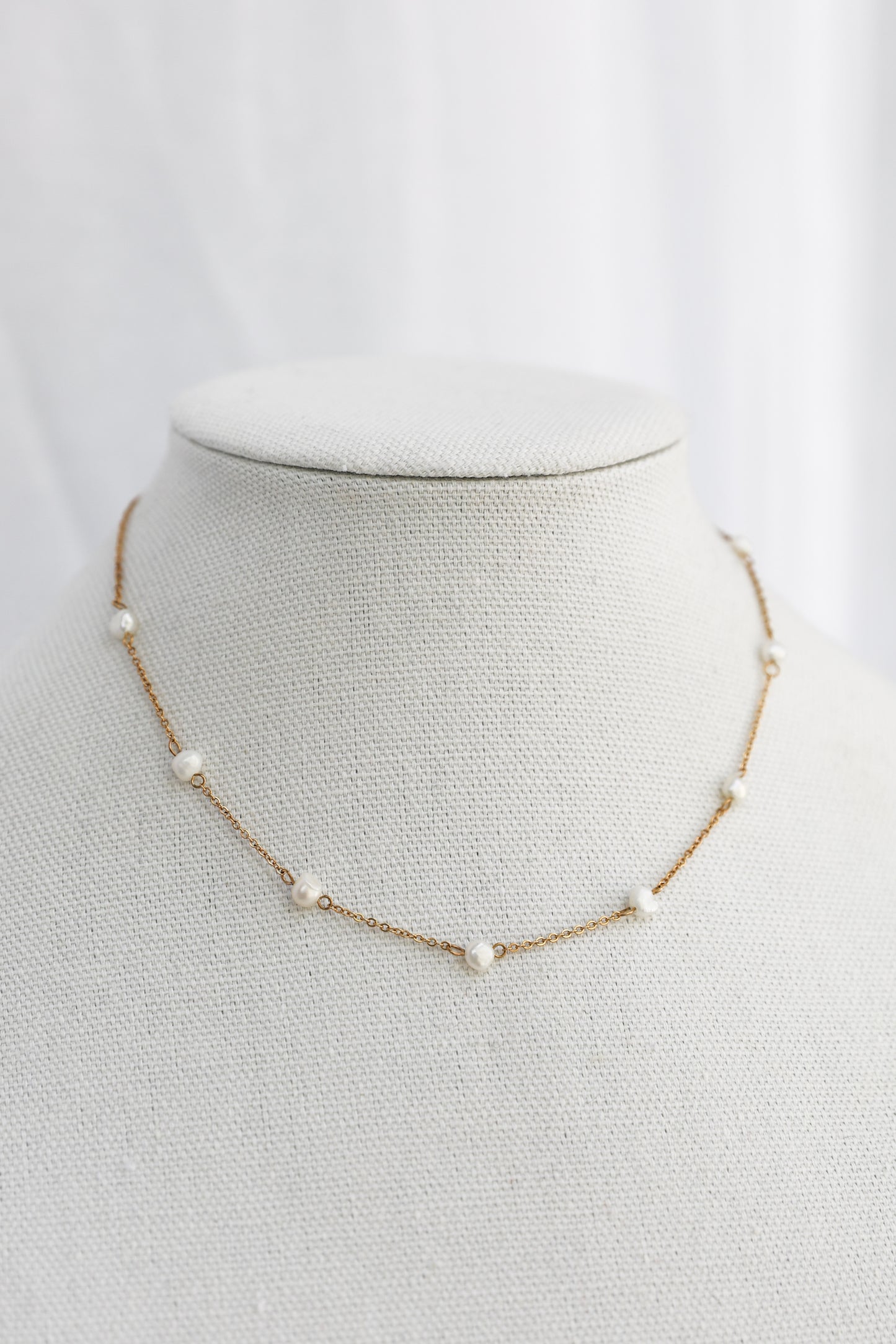 satellite pearl chain