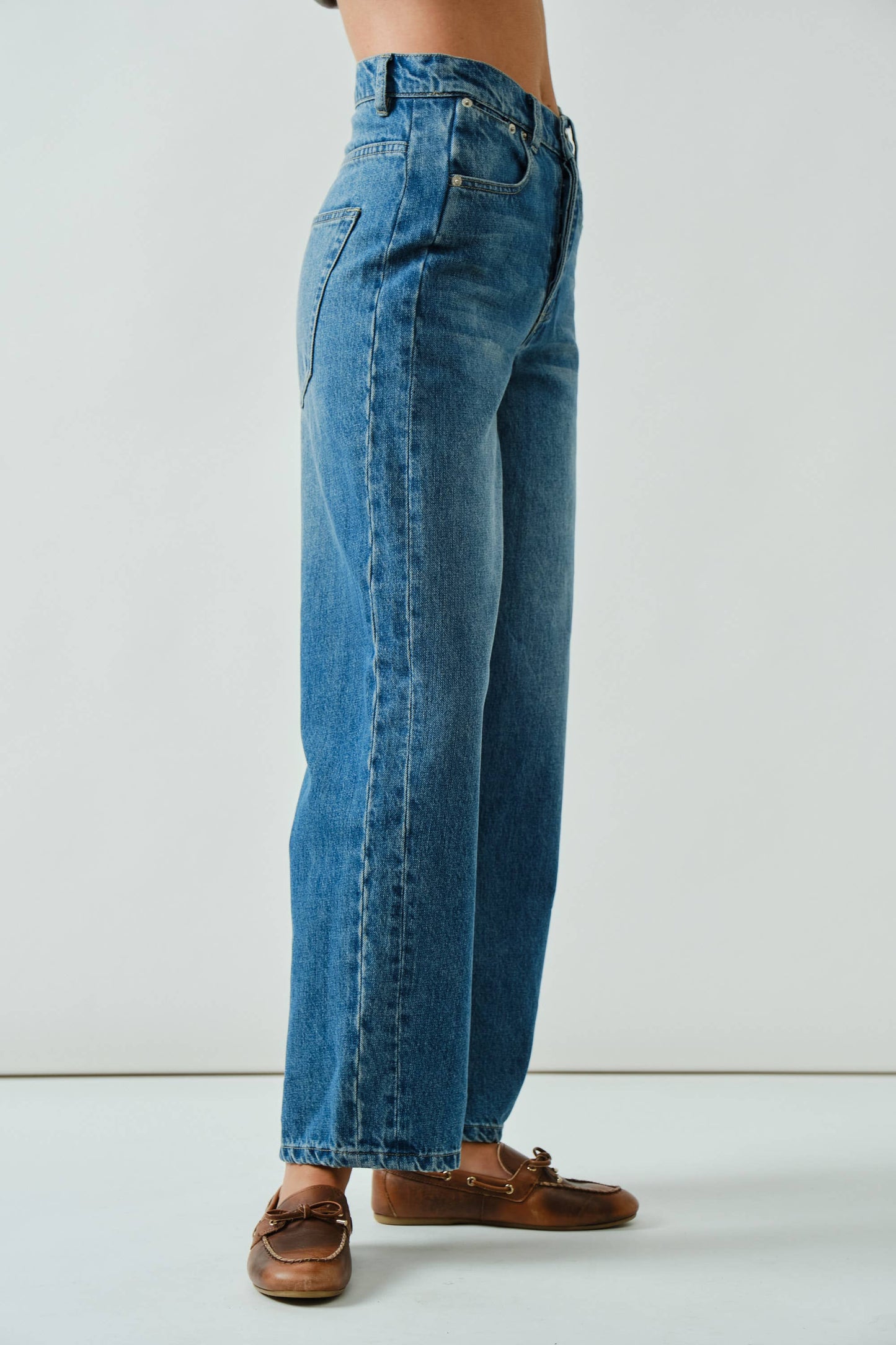 comfy slim semi barrrel pants