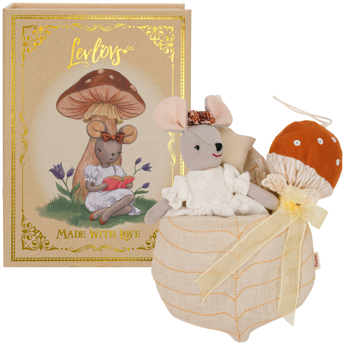 mouse and the mushroom wonder forest set