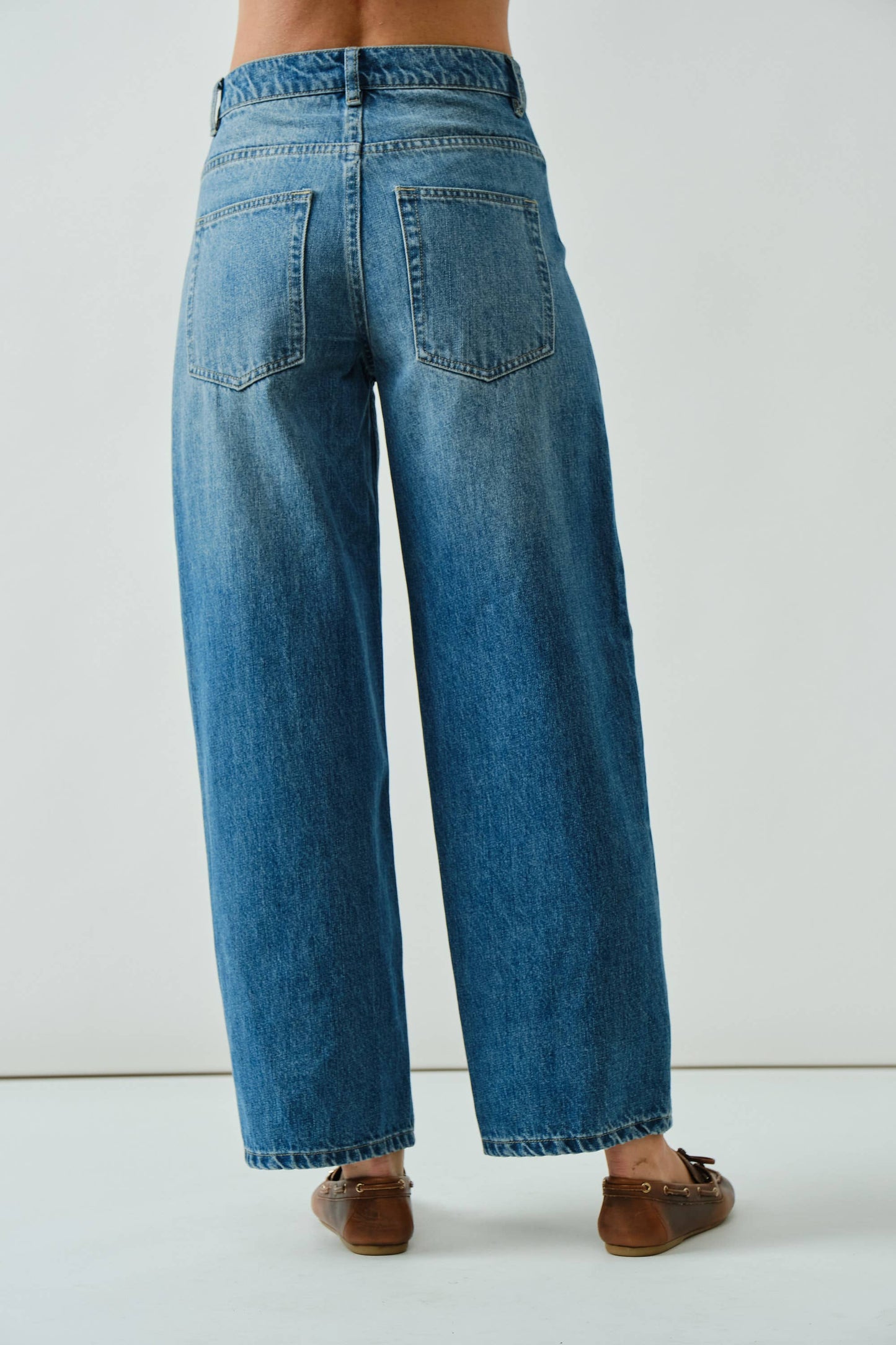 comfy slim semi barrrel pants