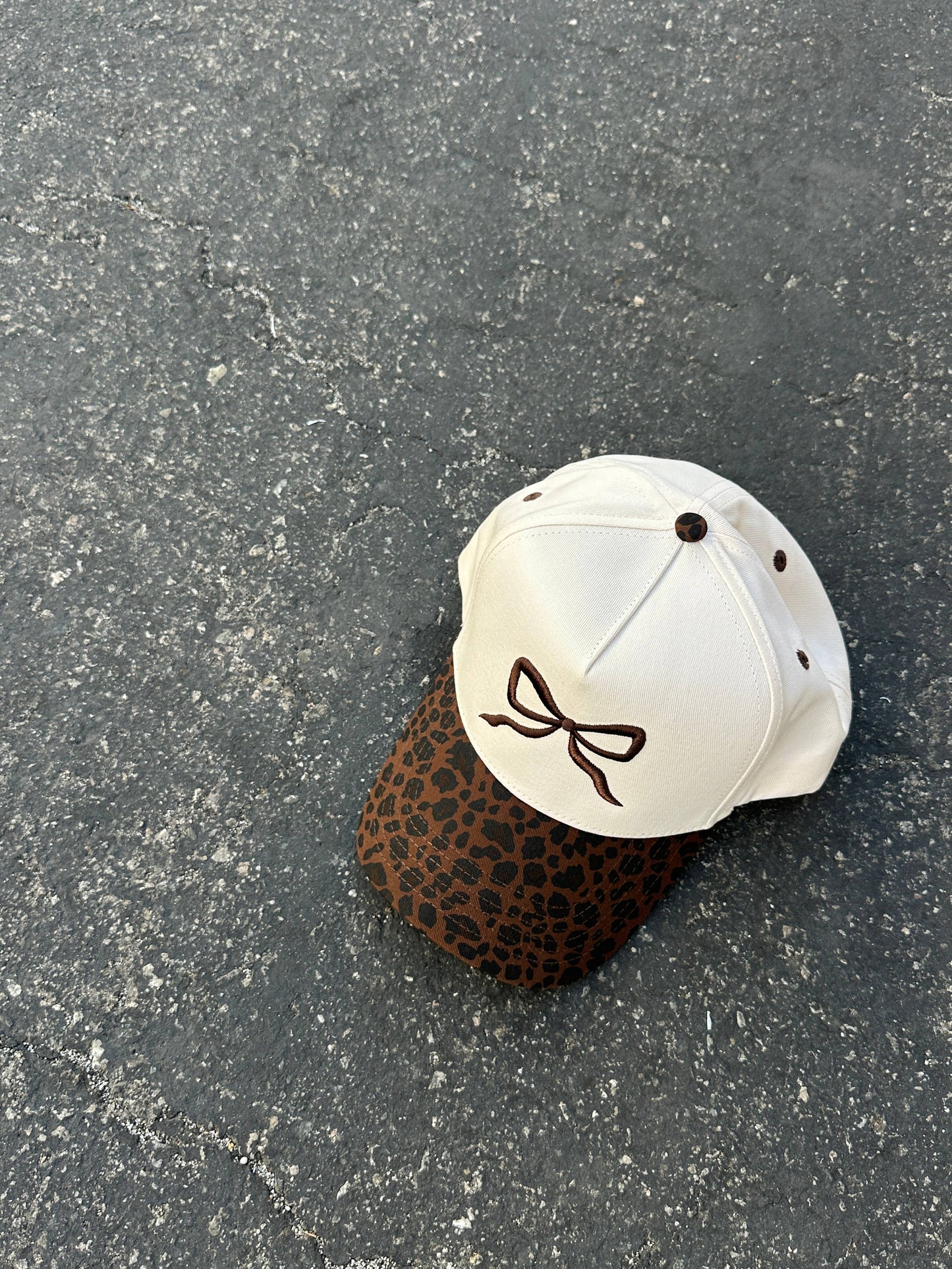 leopard bow hat