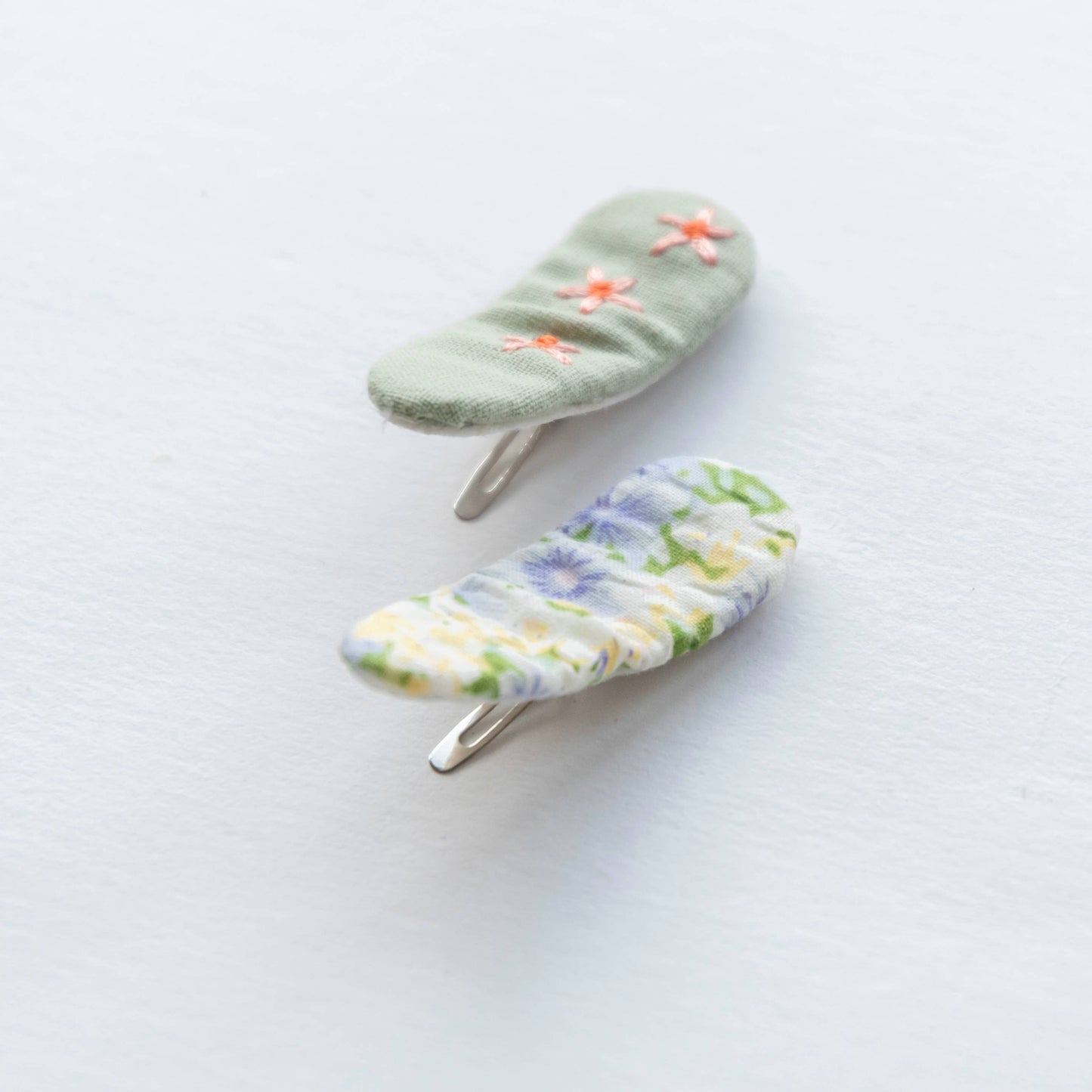 embroidered hair snap clips - sage and flower