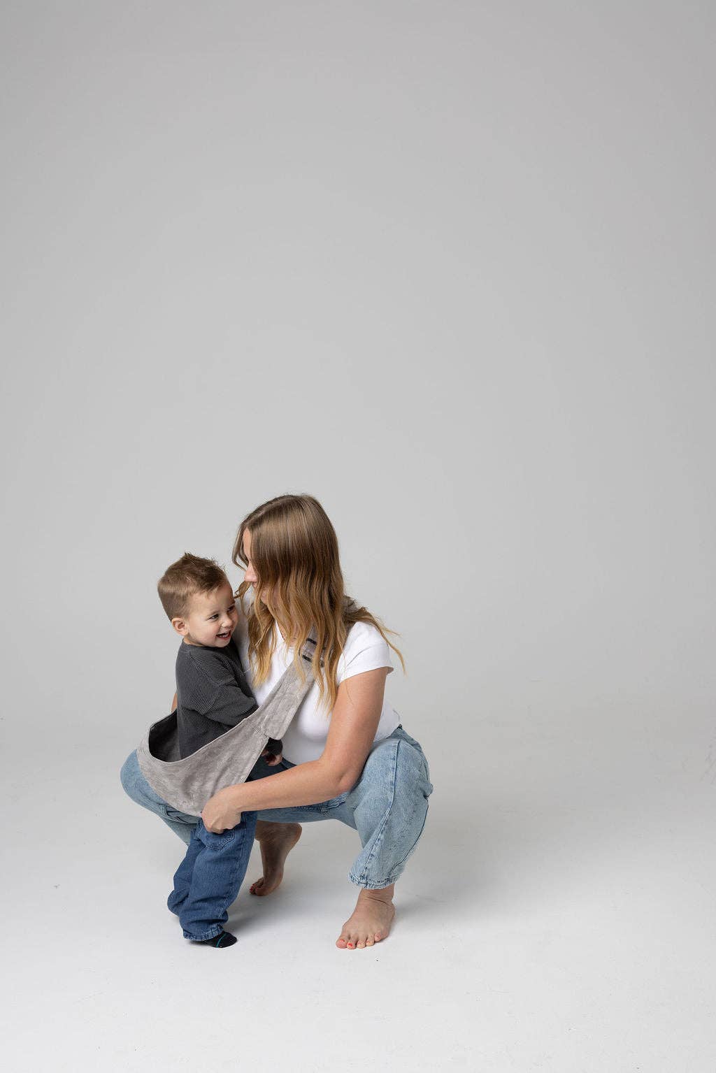 the monarch toddler sling - ashland camo