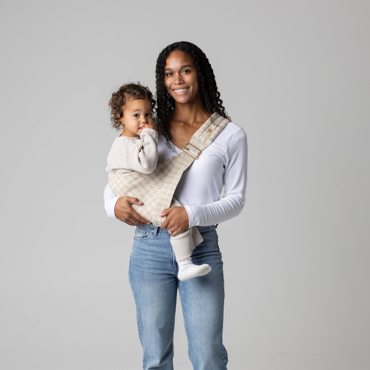 the monarch toddler sling - houndstooth