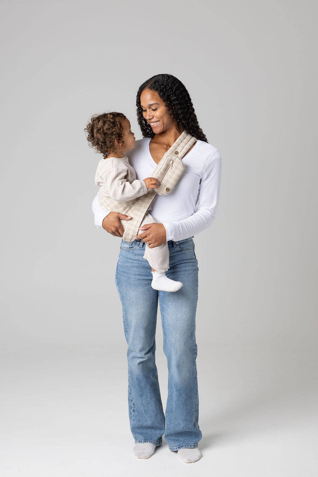 the monarch toddler sling - houndstooth