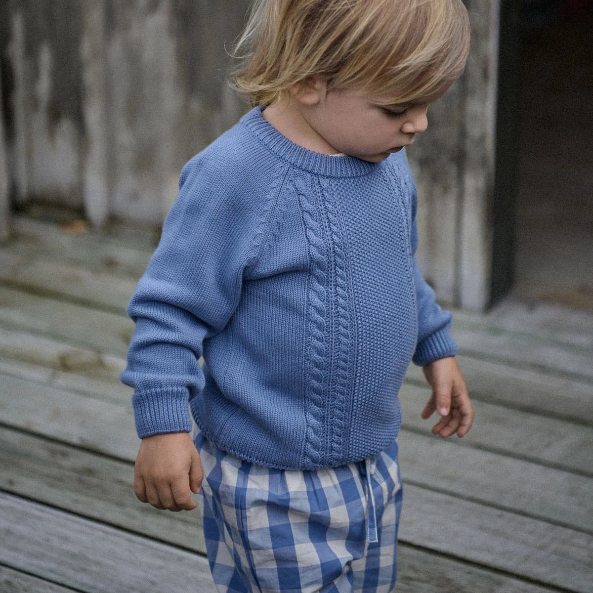 billy sweater