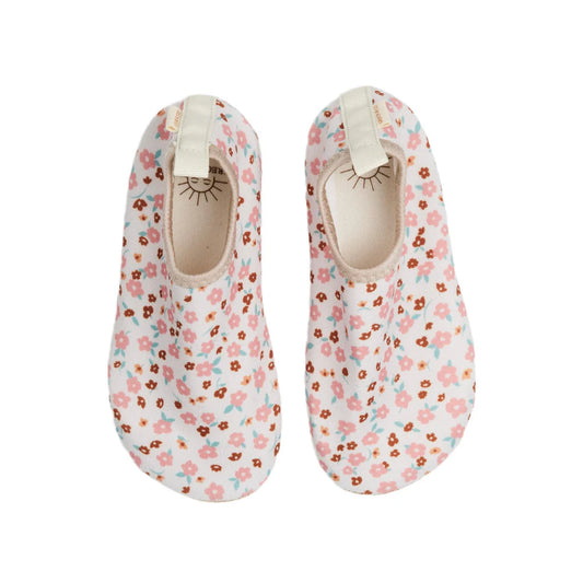 swim shoes