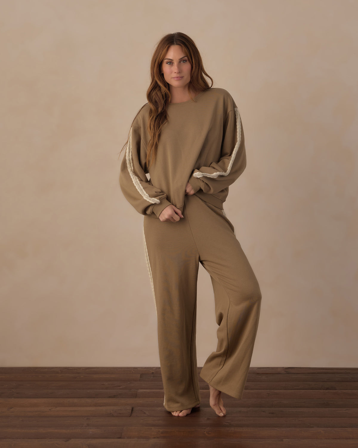 women's wide leg sweatpant