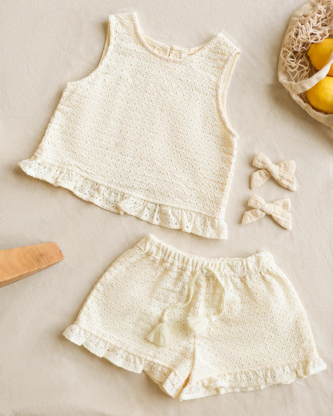 leonie set