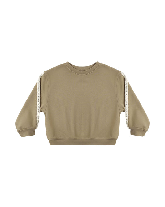 oversized sweatshirt