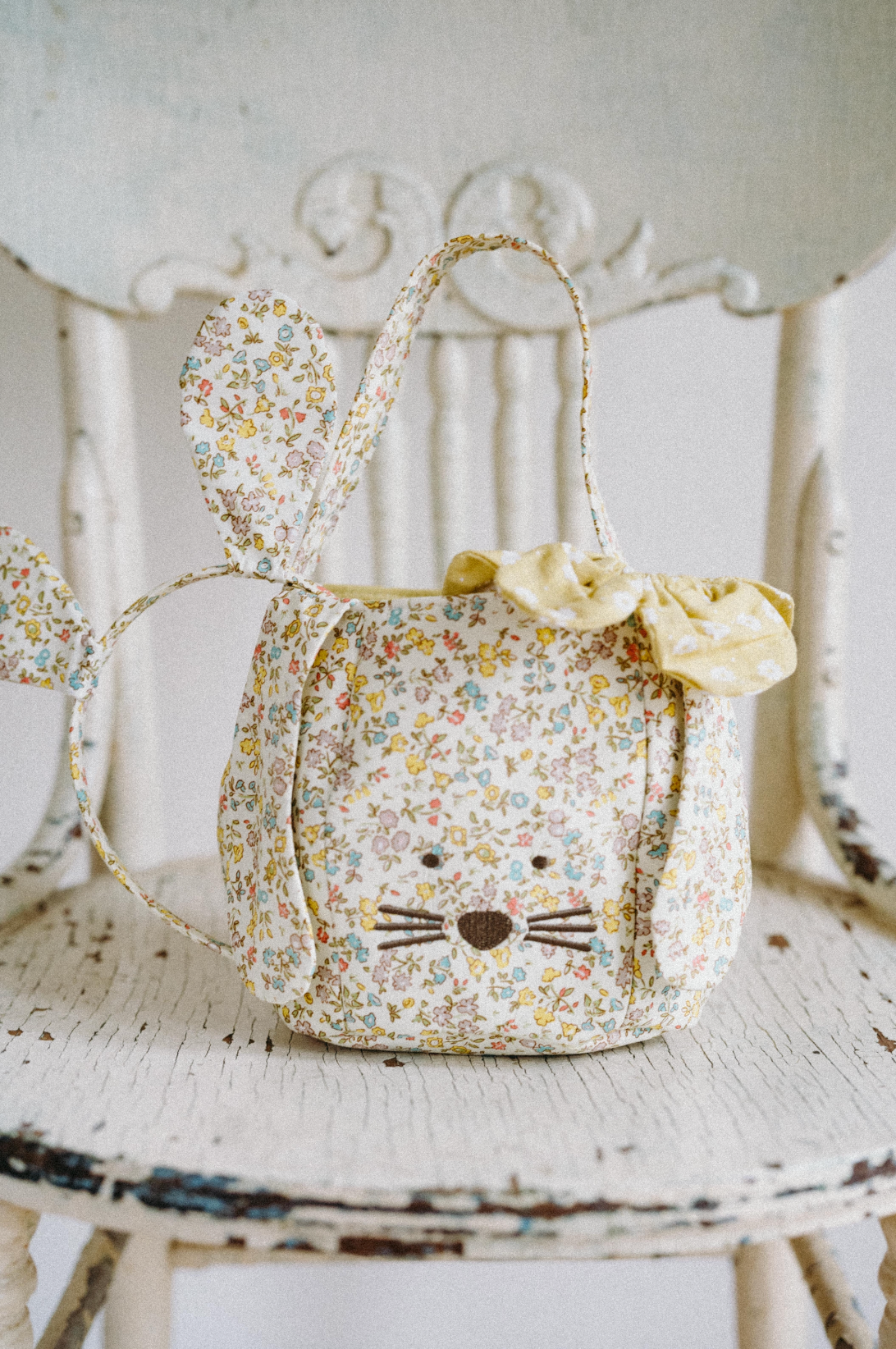 petal bunny bucket bag
