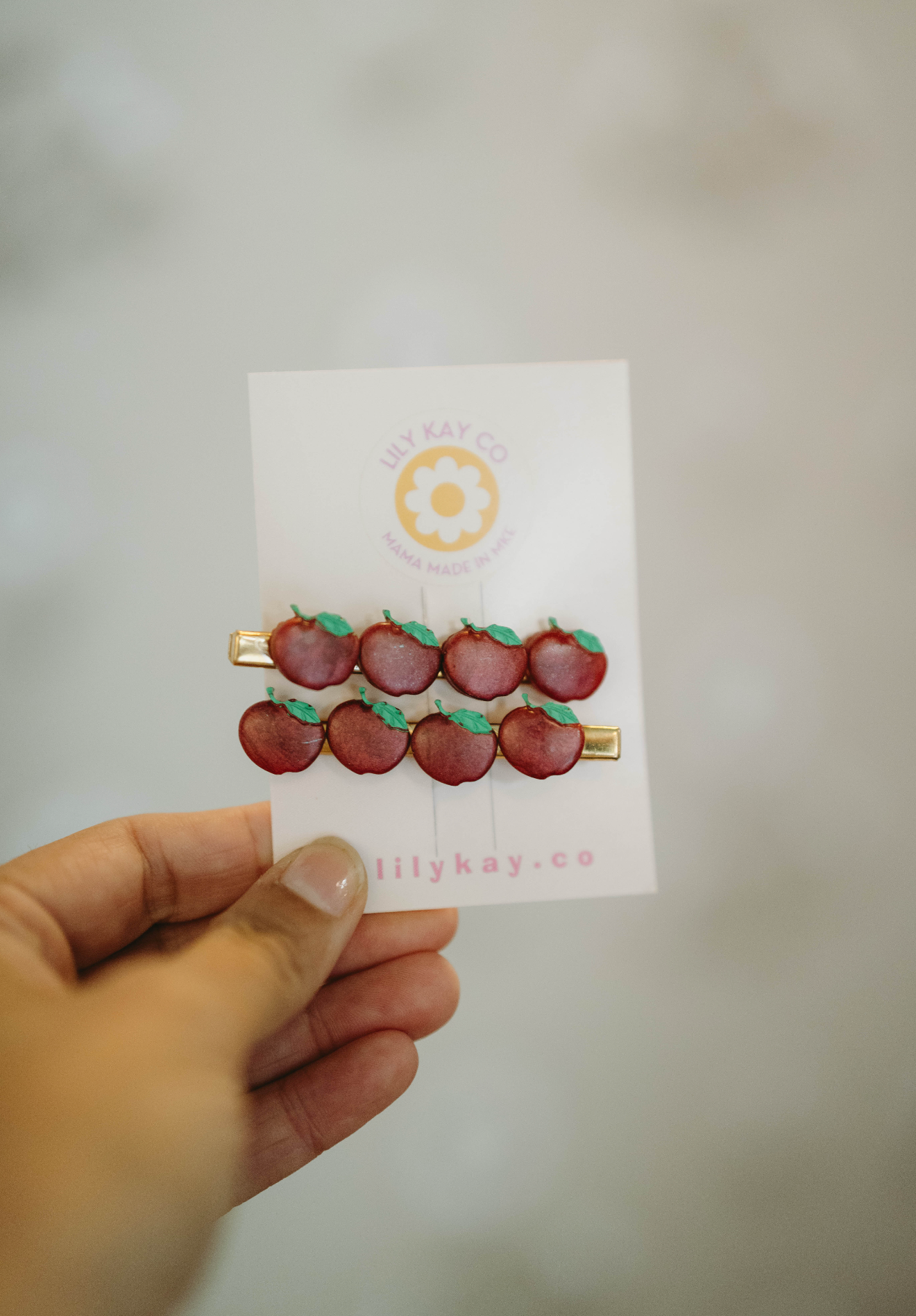 apple hair clips