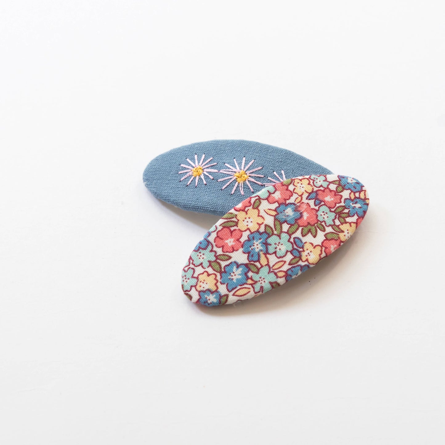 embroidered hair snap clips - blue and flowers