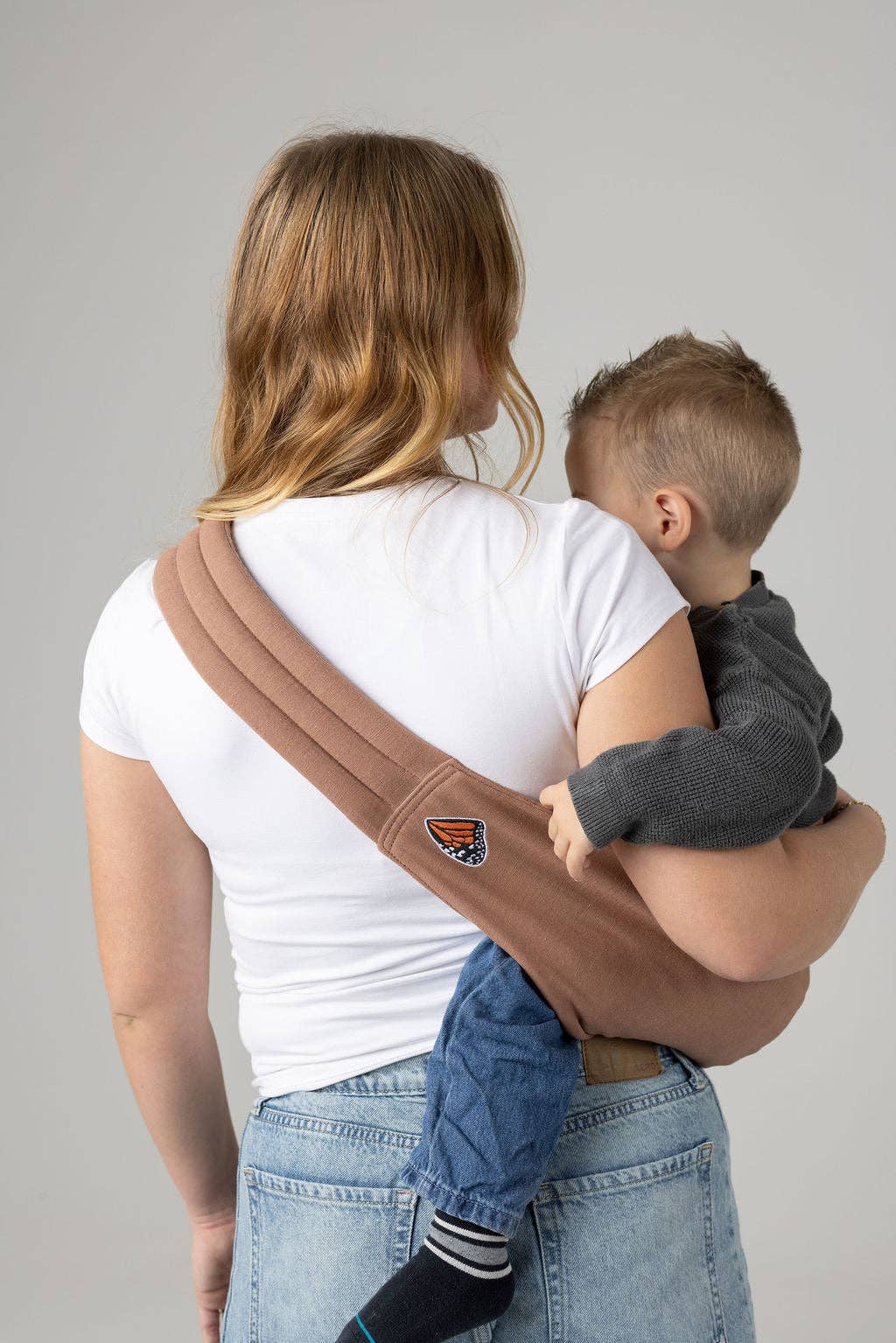 the monarch toddler sling - mocha