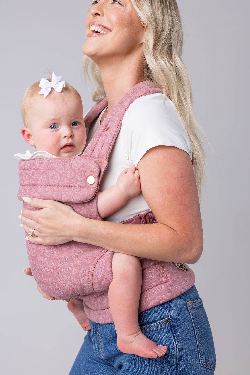 the monarch baby carrier - mauve wings