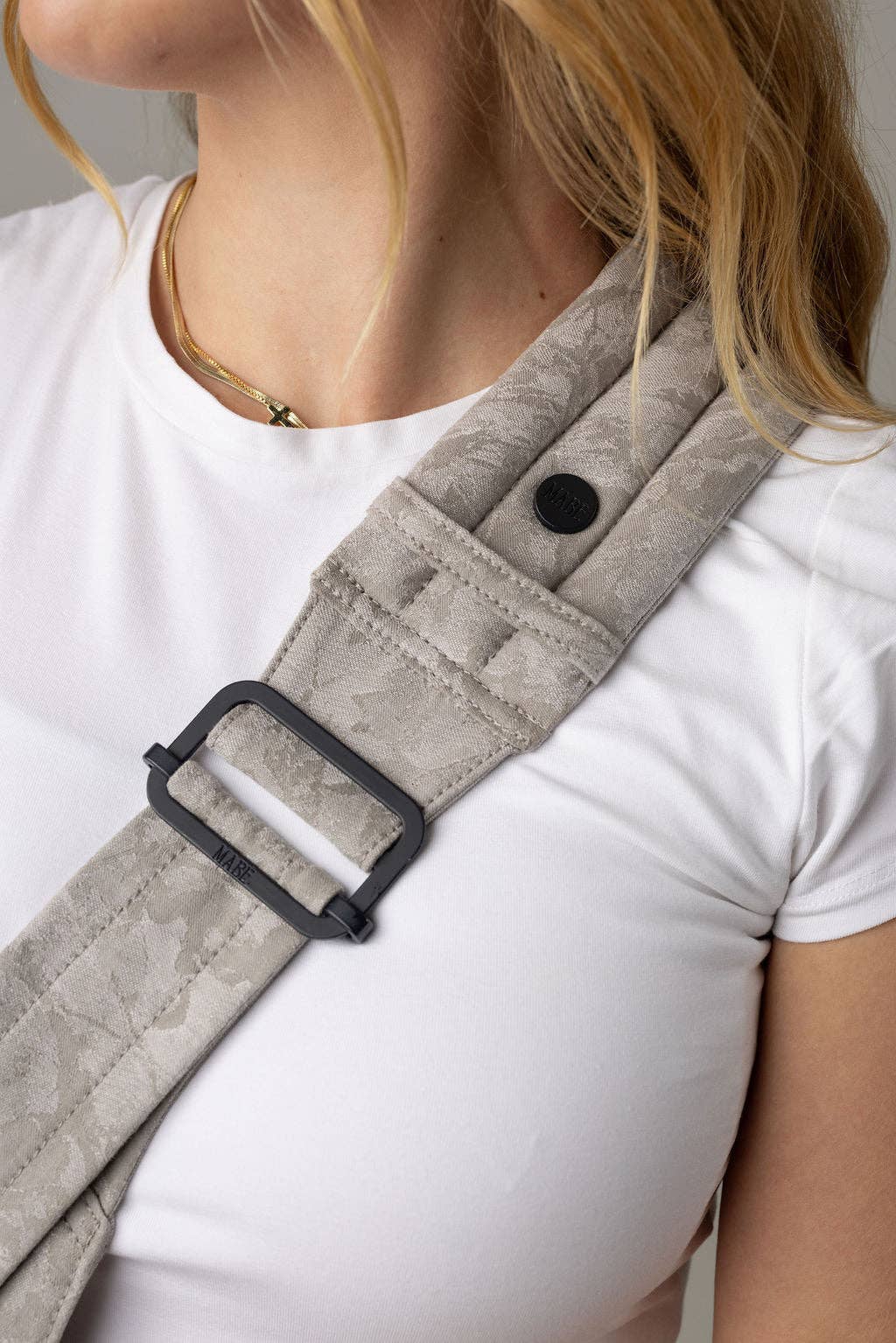 the monarch toddler sling - ashland camo